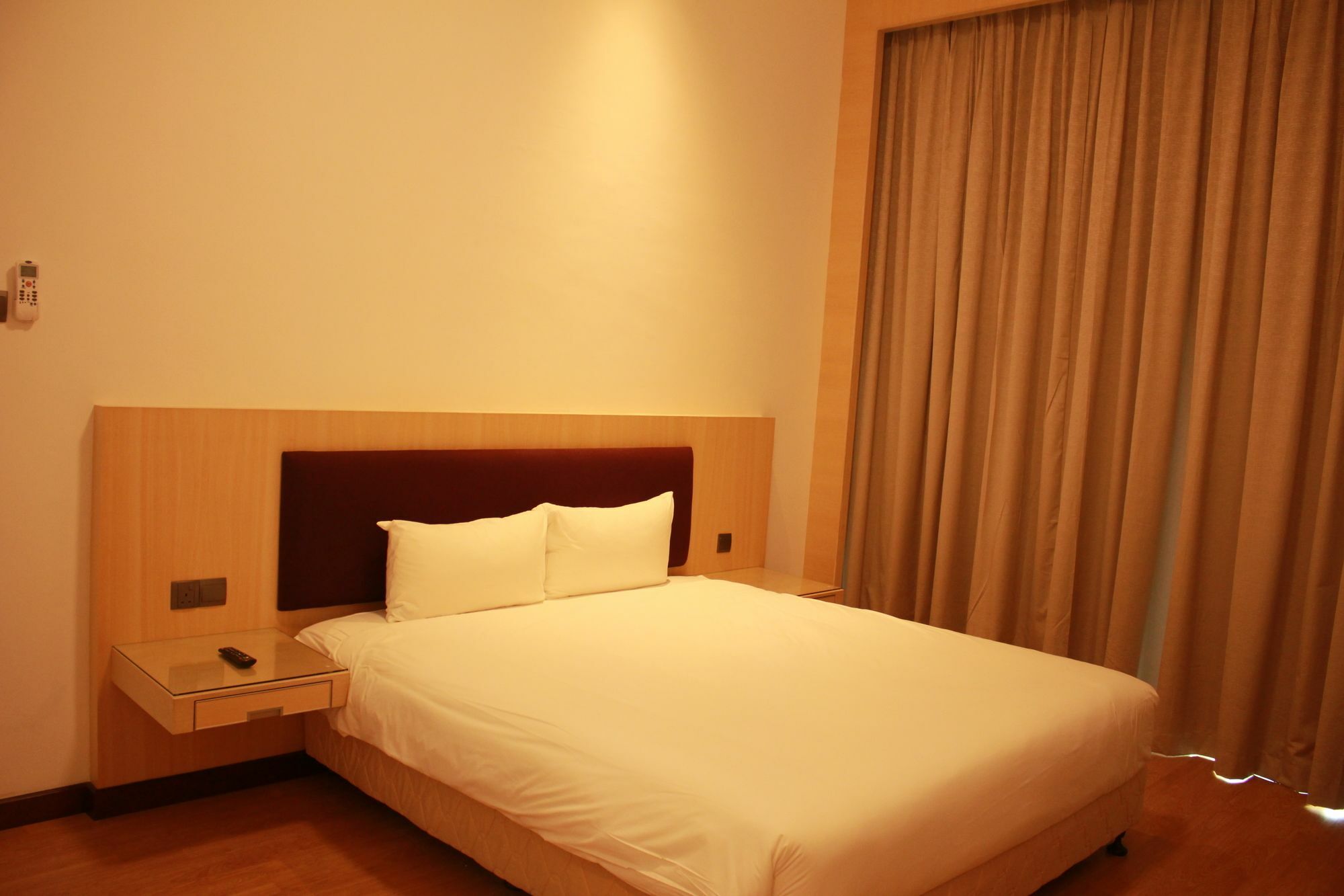 Imperial Suites Serviced Apartment Maong Bazaar Eksteriør billede